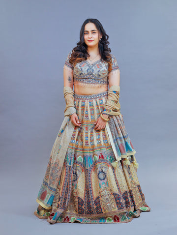 Noor-e-Zarbaft Lehenga