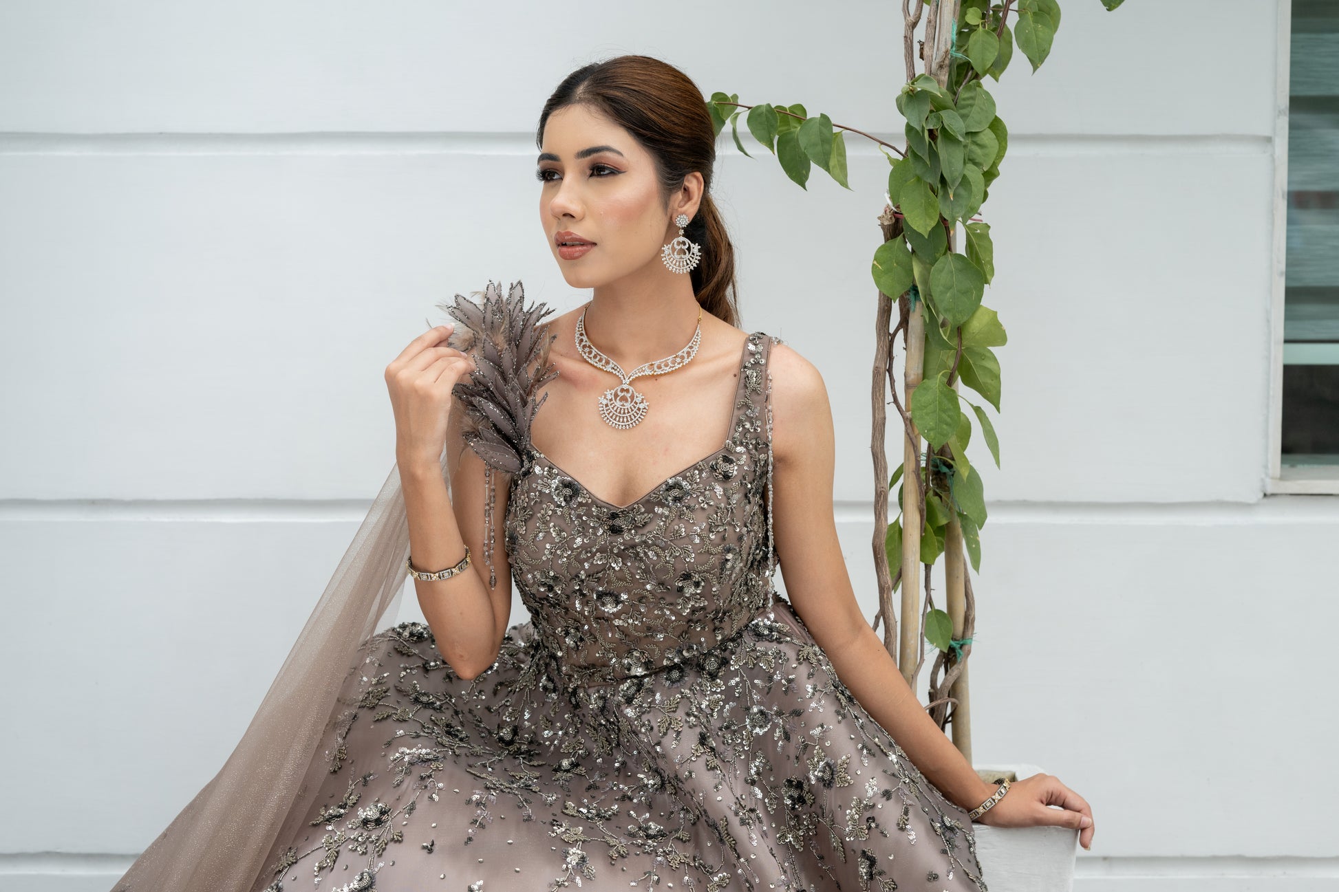 Jewellery Matching With Grey Gown Nadine Annus Abrar Women's Clothing Designer Jewellery Matching With Grey Gown Nadine Annus Abrar Women's Clothing Designer